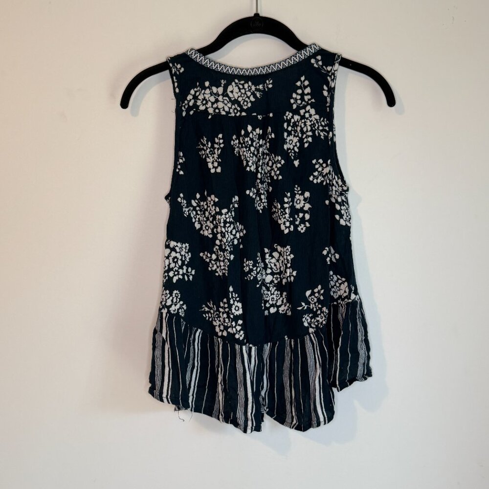 Patron of Peace Navy Floral Tank Top, Size S - Picture 4 of 5